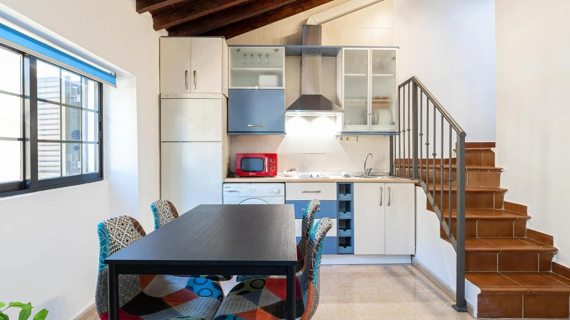 Apartment H2M Lazcano With Sunny Terrace In Old Town Malaga Spain